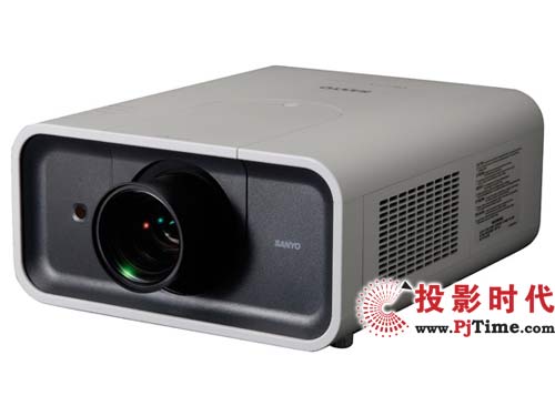 三洋PLC-XP200L投影机应用了4LCD技术