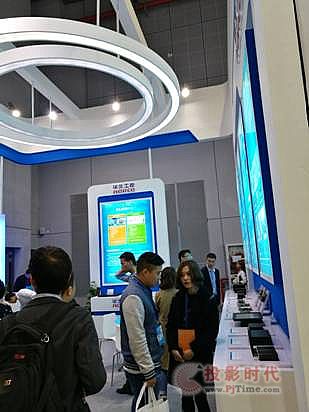 华北工控携工控利器亮剑2017上海工博会