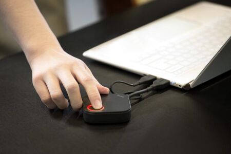 明基应答秀:让甲方一见钟情的无线传屏器