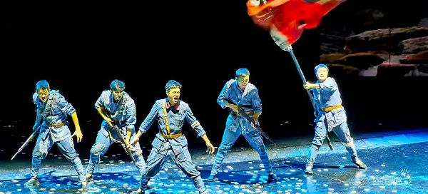 大型多媒体演艺《龙乡水里 贵秀》 一场沉浸式盛世欢歌