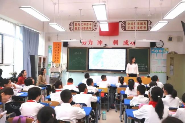 57间智慧教室,解锁“同步教学”科技密码!