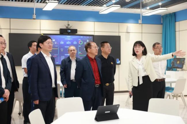 市国资委党委书记陈德俊带队莅临itc保伦股份考察