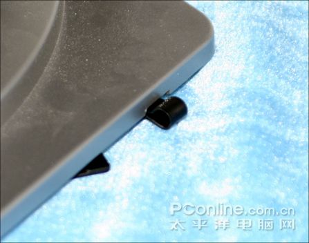 新品37WL68C测前多图赏析_遥控器