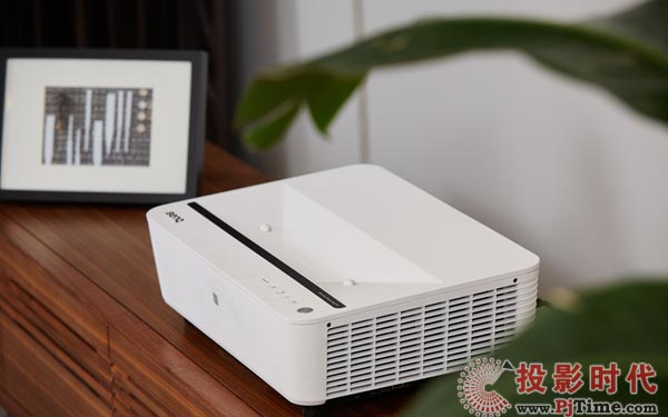 流光溢彩 家居之钻——明基激光超投电视