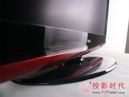 海尔LB42R3底座、接口和遥控器