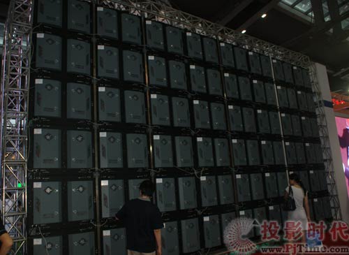 九洲光电户外LED显示屏亮相CIOE2009