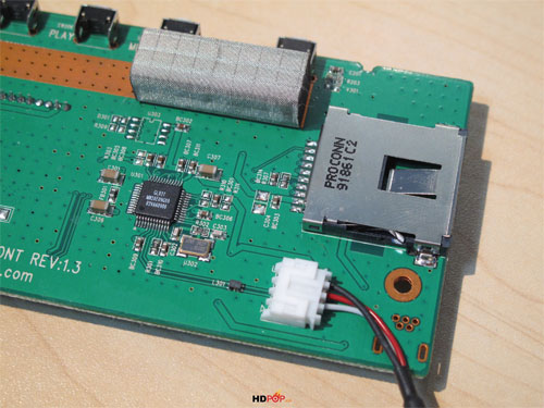 TViX M-6600N高清播放器拆解：VFD显示屏