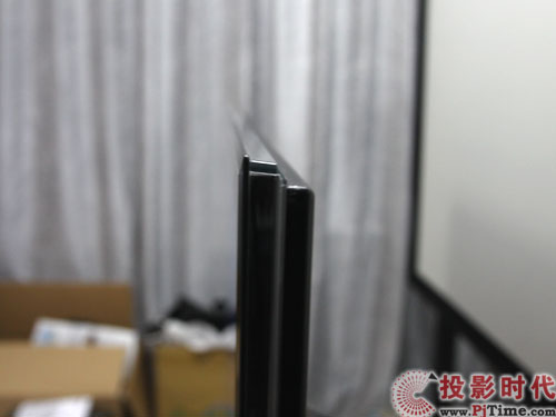 2.33cm超薄机身