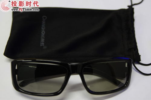 进军不闪3D 长虹3DTV46860i互联网电视首测_精致细节与附件