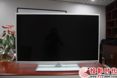 TCL L43V7300A-3DƵ