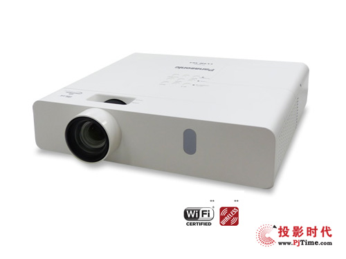 松下推多款新高亮度投影机新品