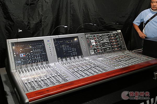 行业翘楚：Yamaha PM7数位混音座