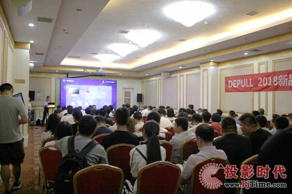 助力决策提效，德普云播控为商显注魂