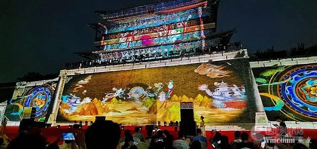 赢康为华谊兄弟（济南）电影小镇打造夜游主题光影秀