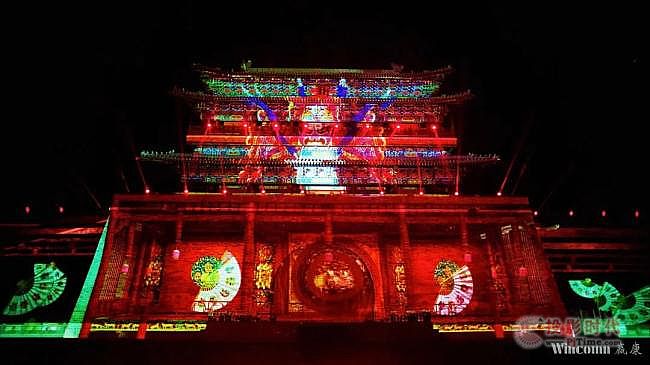 赢康为华谊兄弟（济南）电影小镇打造夜游主题光影秀