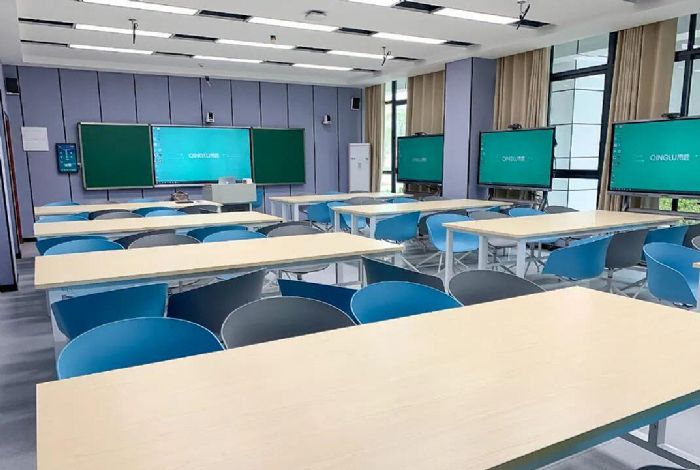 智慧教室赋能，四川高校走出“英语+医学”复合型人才培养“新路子”！