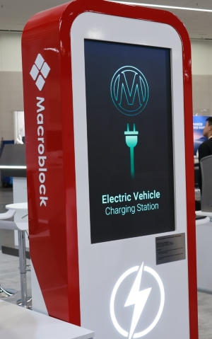 CES 2024 | 聚积科技LED驱动芯片引领汽车照明和显示的升级